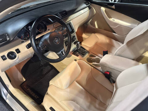 2010 Volkswagen Passat Komfort PZEV