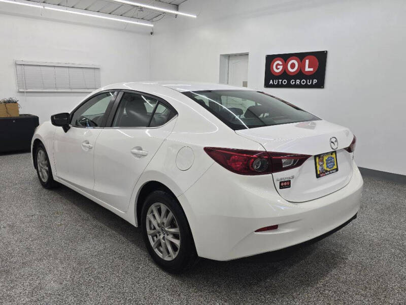 2017 Mazda MAZDA3 Sport