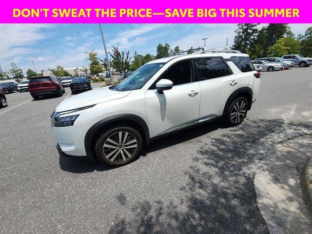2025 Nissan Pathfinder Platinum