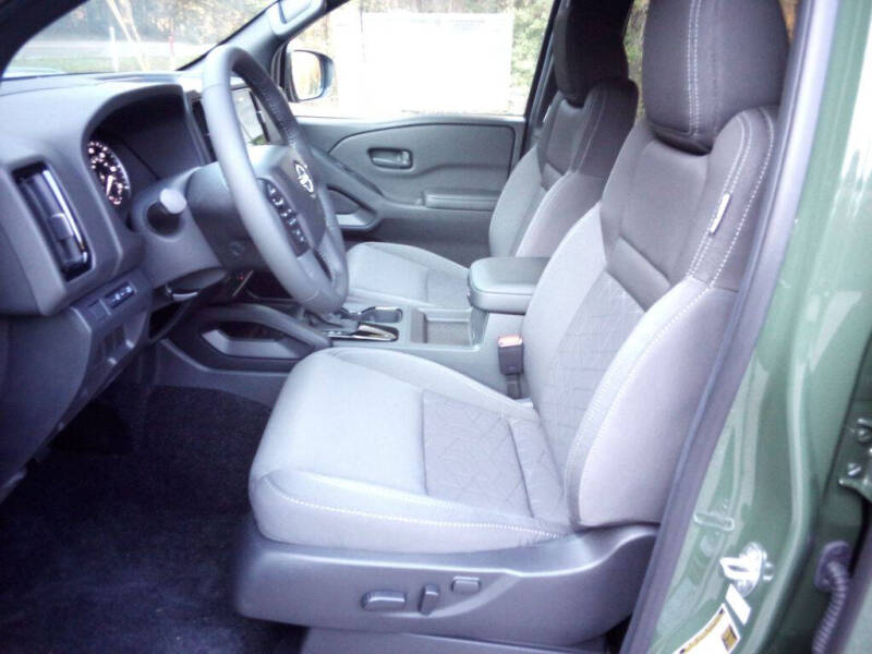 2026 Nissan Frontier SV