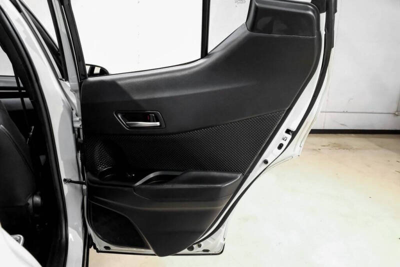 2019 Toyota C-HR XLE