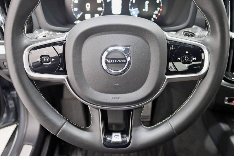 2019 Volvo S60 T6 R-Design