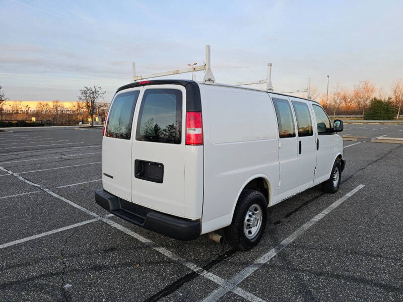 2019 Chevrolet Express 2500