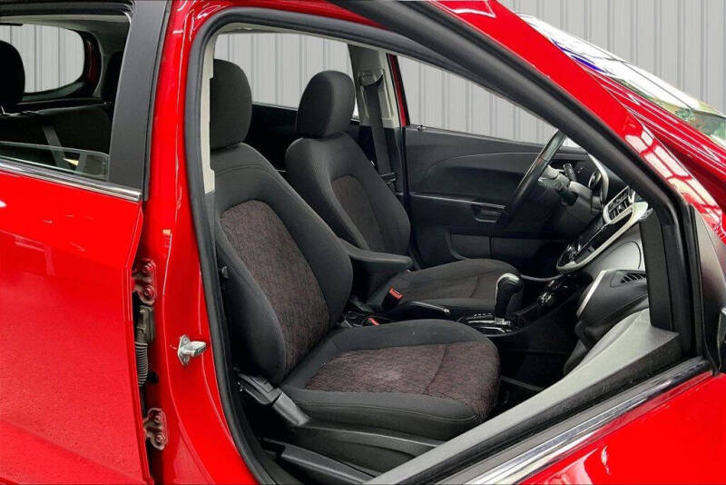 2019 Chevrolet Sonic LT Auto