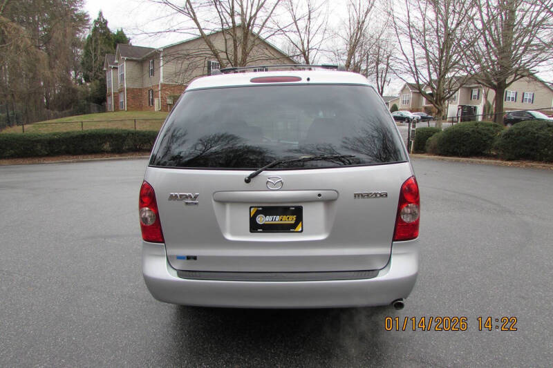 2003 Mazda MPV ES