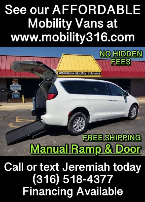 2023 Chrysler Voyager for sale at Affordable Mobility Solutions, LLC - Mobility/Wheelchair Accessible Inventory-Wichita in Wichita KS