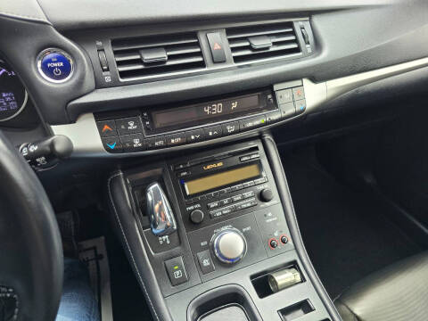 2011 Lexus CT 200h Premium