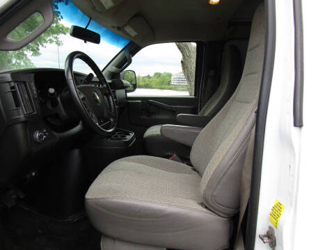 2021 Chevrolet Express 2500