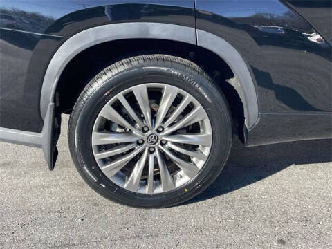 2022 Toyota Highlander Platinum