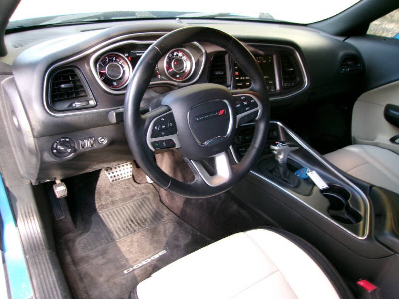 2016 Dodge Challenger SXT