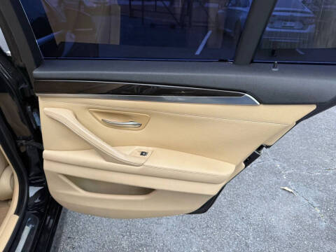 2013 BMW 5 Series 528i