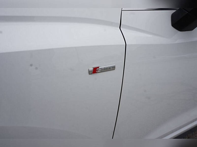 2020 Audi Q3 quattro S line Prem Plus 45 TFSI