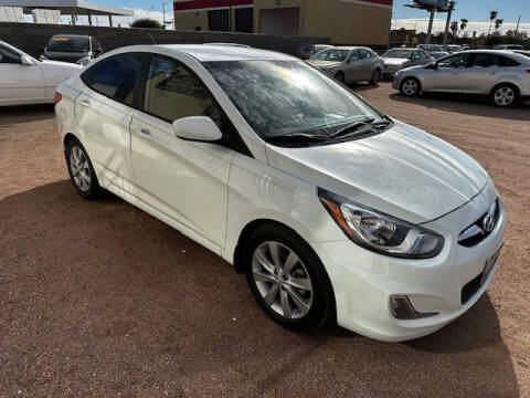 2013 Hyundai Accent GLS