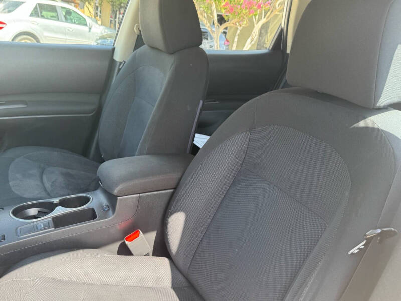 2015 Nissan Rogue Select S