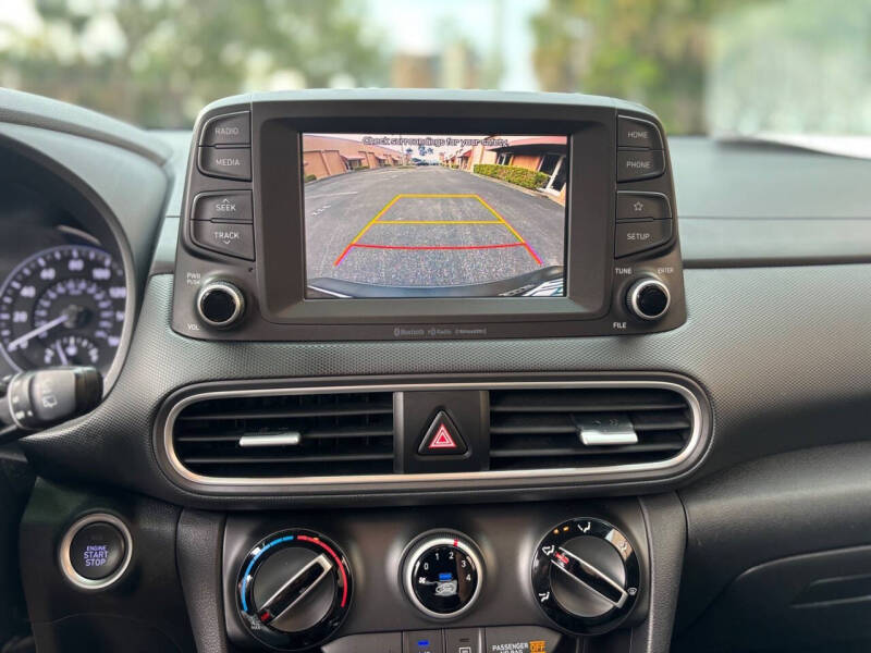 2020 Hyundai Kona SEL