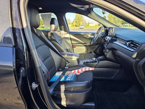 2025 Ford Escape ST-Line Select