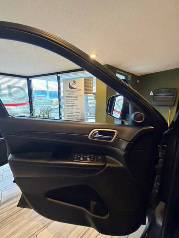 2016 Jeep Grand Cherokee