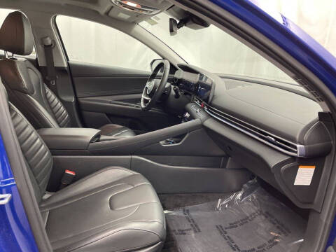 2025 Hyundai Elantra Hybrid Limited