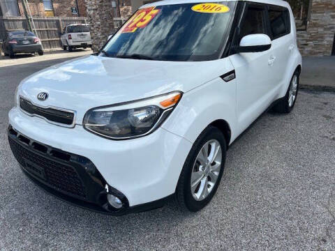 2016 Kia Soul +
