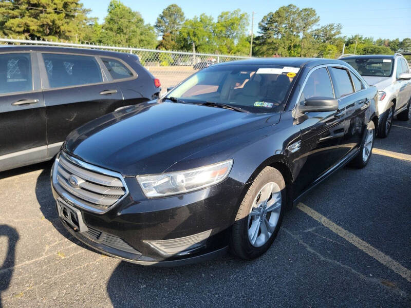 2016 Ford Taurus SE