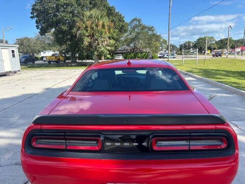 2016 Dodge Challenger R/T Shaker