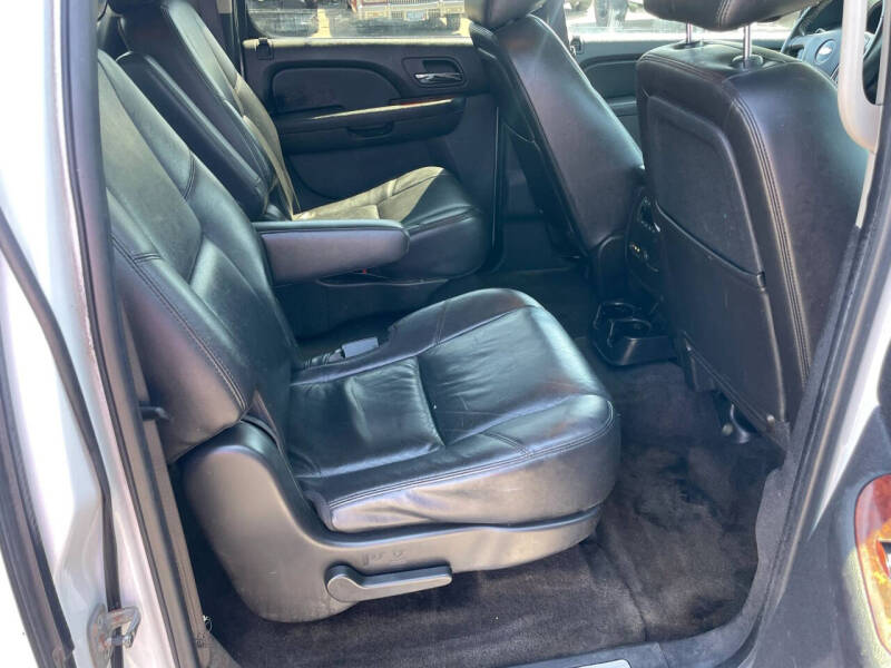 2011 Chevrolet Suburban LTZ