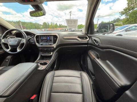 2021 GMC Acadia Denali