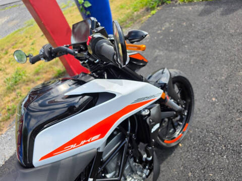 2022 KTM Duke 390
