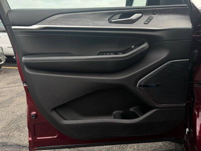 2022 Jeep Grand Cherokee Overland