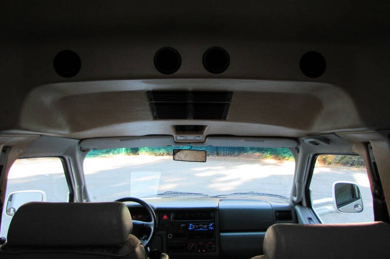 2001 Winnebago Rialta