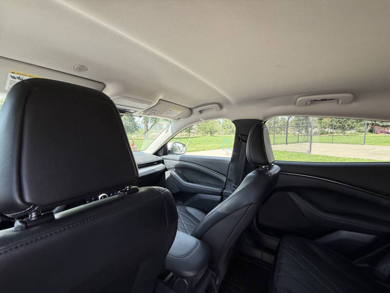 2021 Ford Mustang Mach-E Select