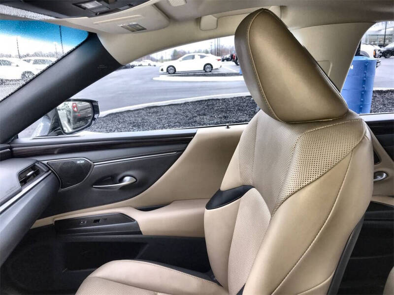 2019 Lexus ES 350