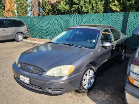2004 Ford Taurus for sale at Golden Coast Auto Sales in Guadalupe CA