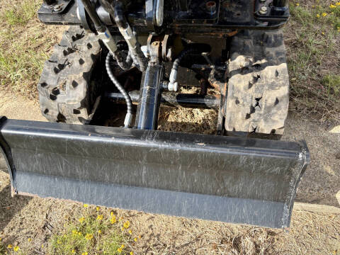 2024 AGT MINI EXCAVATOR QS12R