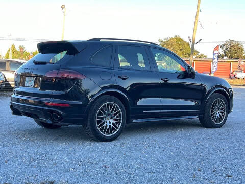 2016 Porsche Cayenne GTS