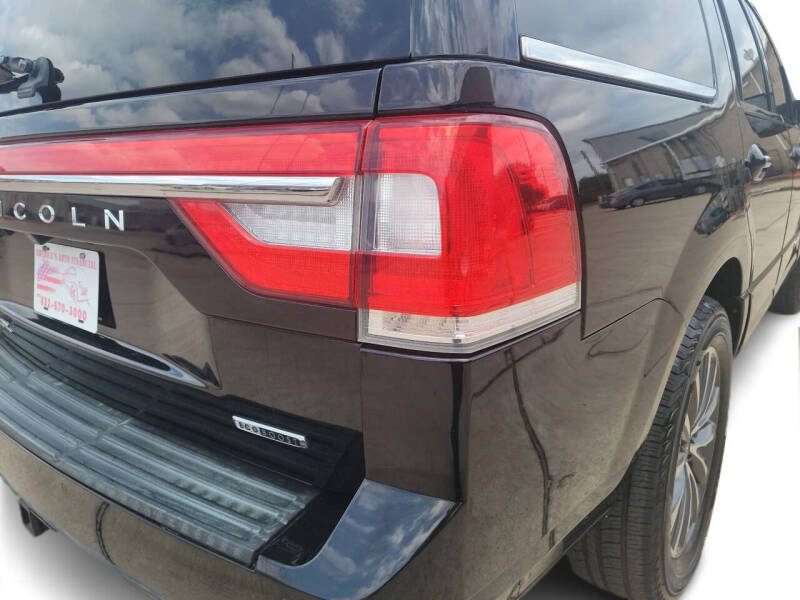 2016 Lincoln Navigator Select