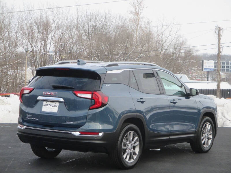 2024 GMC Terrain SLT