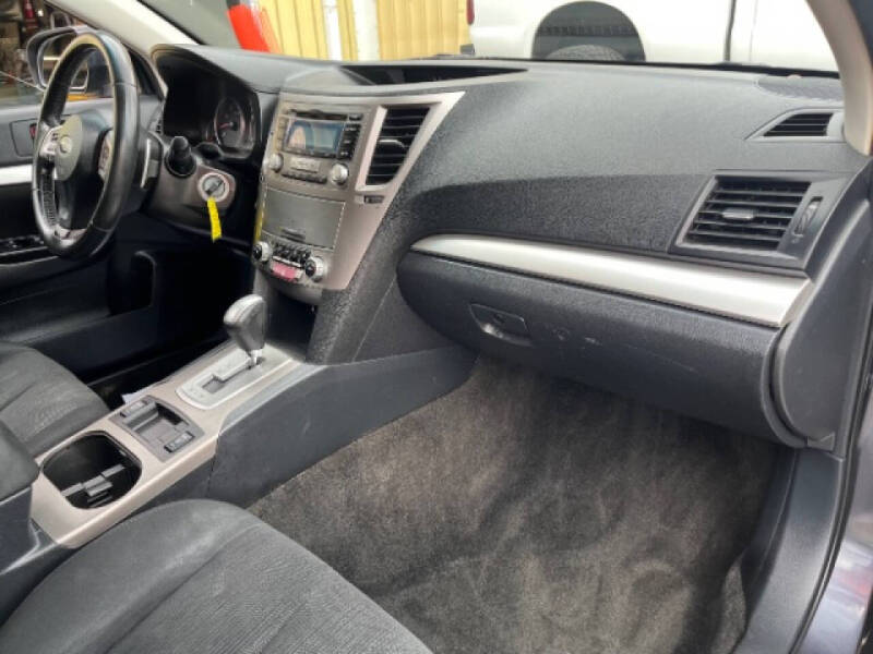 2013 Subaru Outback 2.5i Premium