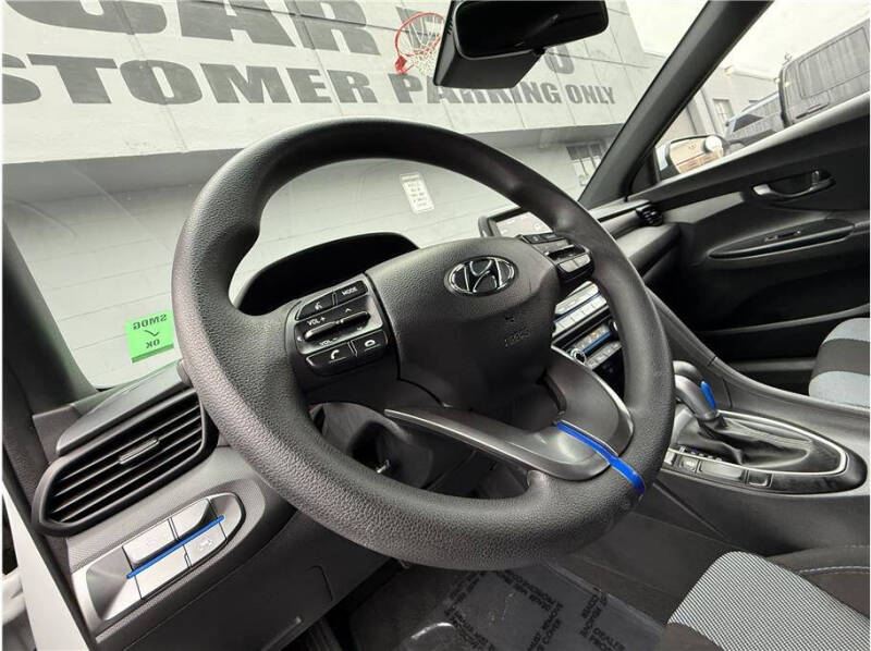 2020 Hyundai Veloster