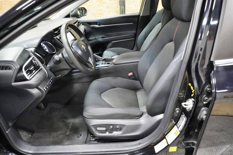 2018 Toyota Camry Hybrid LE