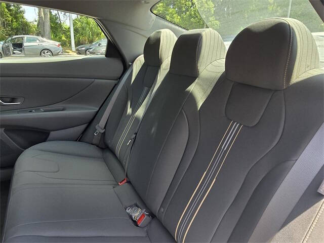 2025 Hyundai Elantra Hybrid SEL Sport