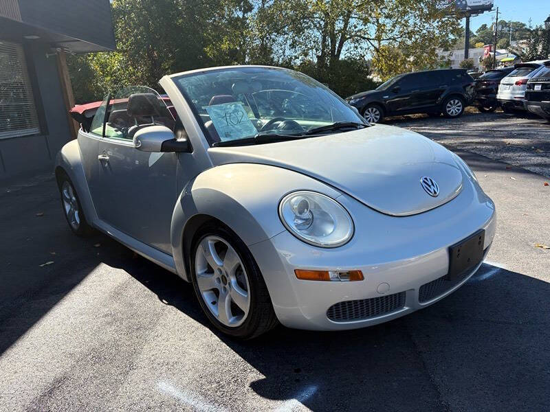 2009 Volkswagen New Beetle Convertible Blush Edition