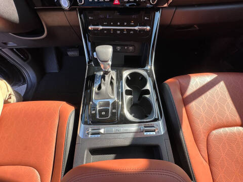 2024 Kia Carnival SX