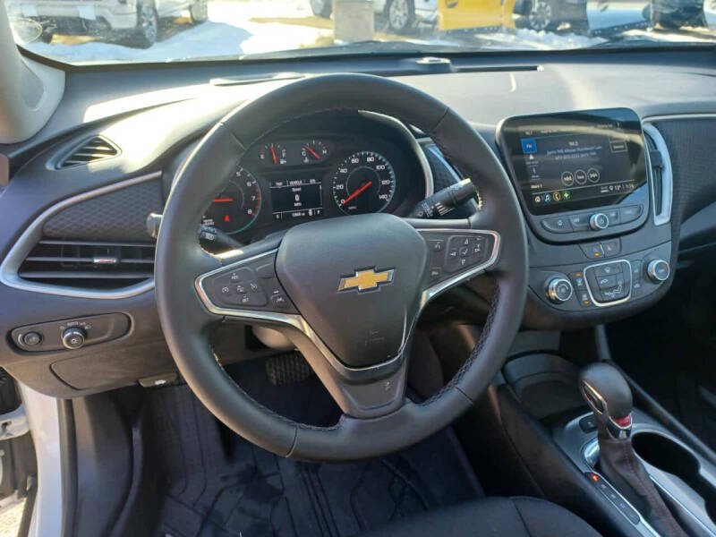 2025 Chevrolet Malibu RS