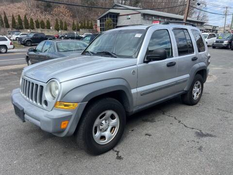 2005 Jeep Liberty for sale at ERNIE'S AUTO in Waterbury CT