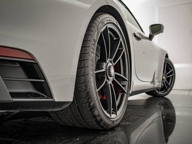 2022 Porsche 911 Targa 4 GTS