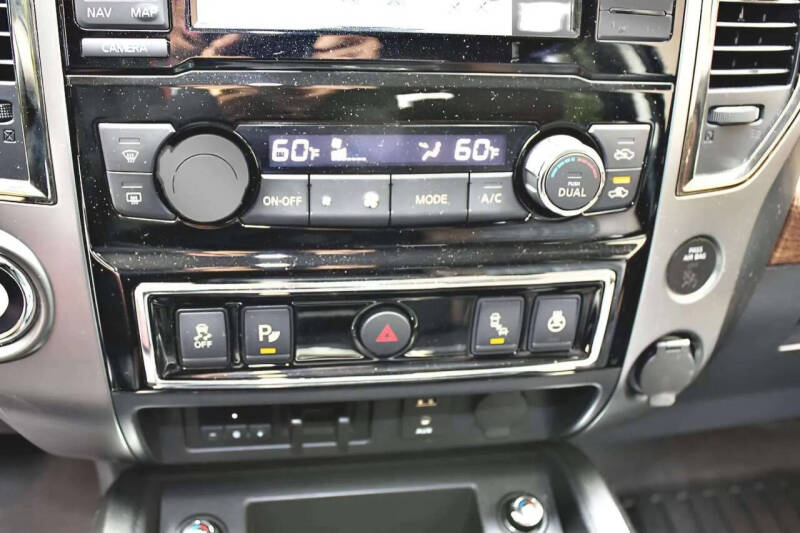 2017 Nissan Titan Platinum Reserve