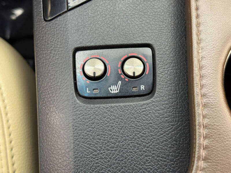 2013 Toyota Avalon XLE