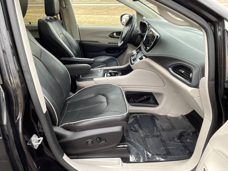 2022 Chrysler Pacifica Limited