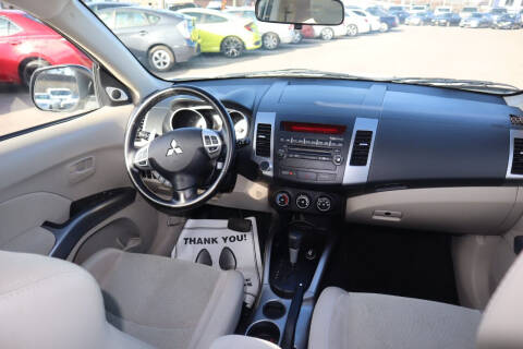 2008 Mitsubishi Outlander SE
